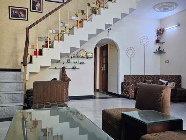 Rental | 4 BHK + Servant Room,Extra Room 3200 Sq.Ft. Villa in Sector 14
