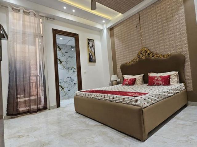 Rental | 4 BHK + Servant Room,Extra Room 4545 Sq.Ft. Apartment in Parx Laureate