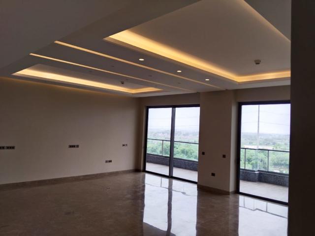 Rental | 4 BHK + Servant Room,Extra Room 4700 Sq.Ft. Apartment in Gulshan Dynasty