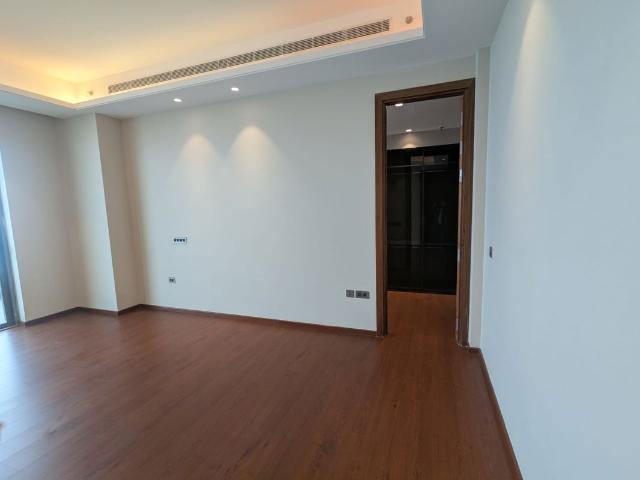 Rental | 4 BHK + Servant Room,Extra Room 4700 Sq.Ft. Penthouse in Gulshan Dynasty