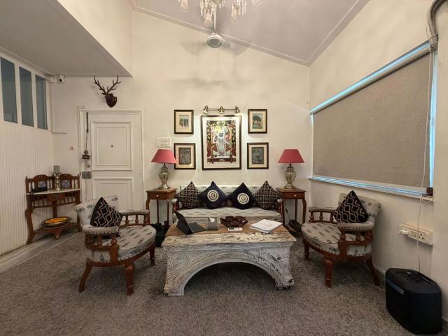 Rental | 4 BHK + Servant Room,Extra Room,Store Room 2100 Sq.Ft. Penthouse in Shishira Apartment
