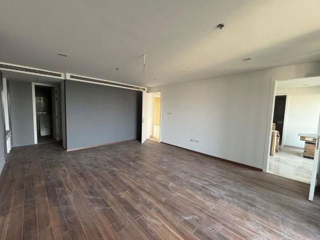 Rental | 4 BHK + Servant Room,Extra Room,Store Room 3800 Sq.Ft. Apartment in Vascon Windermere