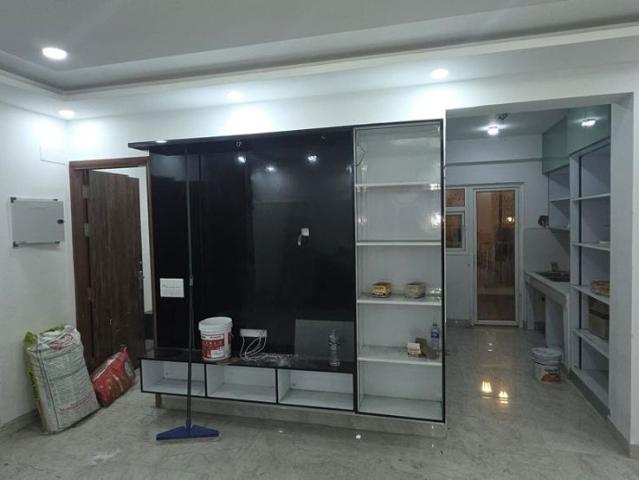 Rental | 4 BHK + Servant Room,Store Room 2650 Sq.Ft. Apartment in Uninav Utopia