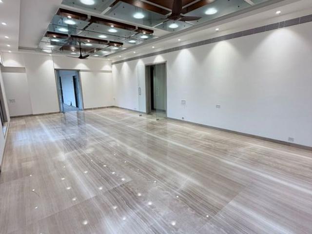 Rental | 4 BHK + Servant Room,Store Room 3000 Sq.Ft. Apartment in Odina Apartments