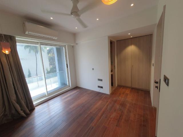 Rental | 4 BHK + Servant Room,Store Room 3600 Sq.Ft. Apartment in Pali Hill
