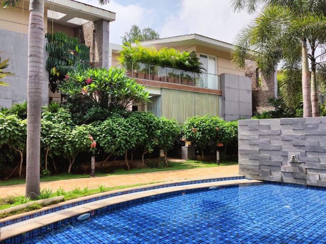 Rental | 4 BHK + Servant Room,Store Room 4500 Sq.Ft. Villa in RMZ Sawaan