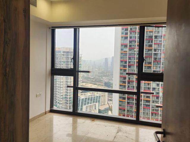 Rental | 4 BHK + Servant Room,Study Room 1590 Sq.Ft. Apartment in Lodha Marquise