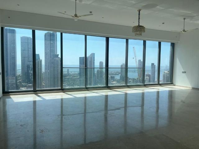 Rental | 4 BHK + Servant Room,Study Room 2340 Sq.Ft. Apartment in Rustomjee Crown
