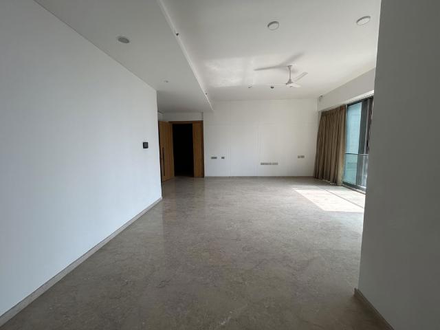 Rental | 4 BHK + Servant Room,Study Room 2380 Sq.Ft. Apartment in Rustomjee Crown