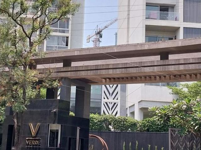 Rental | 4 BHK + Servant Room,Study Room 3500 Sq.Ft. Apartment in ABIL Verde