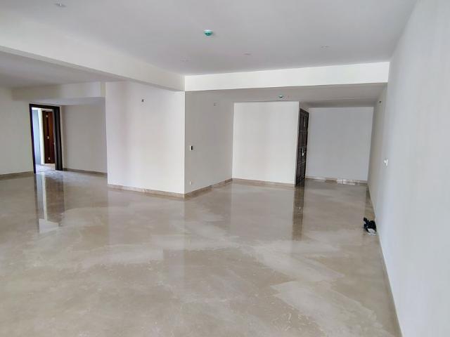 Rental | 4 BHK + Servant Room,Study Room 4200 Sq.Ft. Apartment in Prestige White Meadows