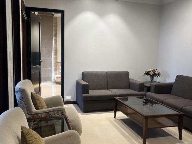 Rental | 4 BHK + Servant Room,Study Room 4300 Sq.Ft. Apartment in Lodha Worli