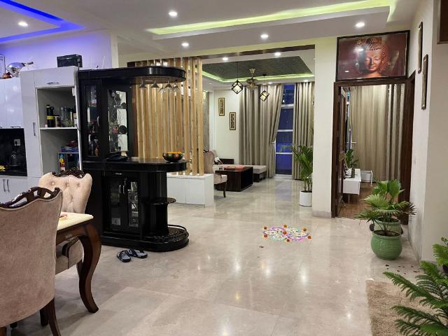 Rental | 4 BHK + Servant Room,Study Room,Extra Room 4500 Sq.Ft. Penthouse in Anant Raj Maceo
