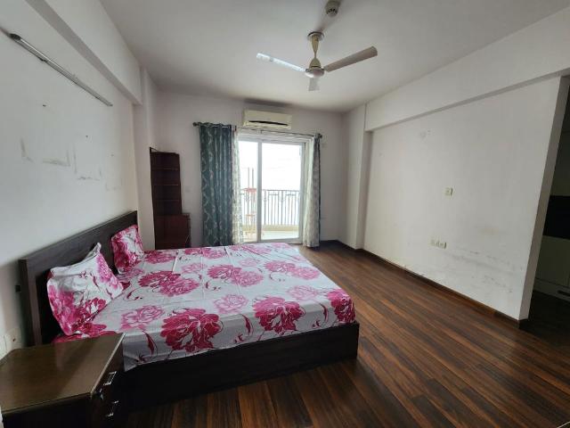 Rental | 4 BHK + Servant Room,Study Room,Extra Room 2800 Sq.Ft. Apartment in Great Value Sharanam