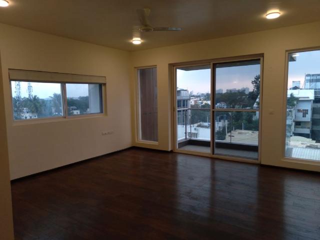 Rental | 4 BHK + Servant Room,Study Room,Store Room 4137 Sq.Ft. Apartment in Halasuru