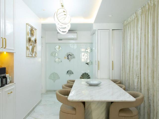 Rental | 4 BHK + Servant Room 1750 Sq.Ft. Apartment in Raheja Garden Estate