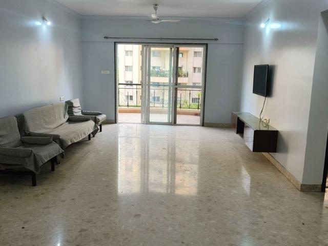 Rental | 4 BHK + Servant Room 2400 Sq.Ft. Apartment in Magarpatta Laburnum Park