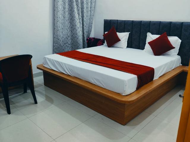 Rental | 4 BHK + Servant Room 2625 Sq.Ft. Apartment in VVIP Addresses