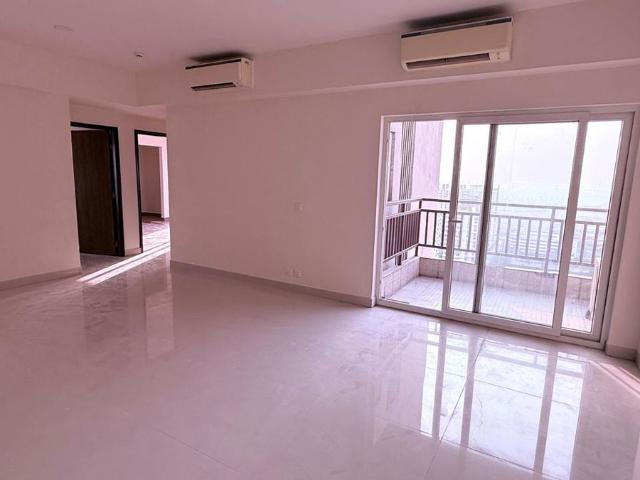 Rental | 4 BHK + Servant Room 2720 Sq.Ft. Apartment in Godrej Meridien