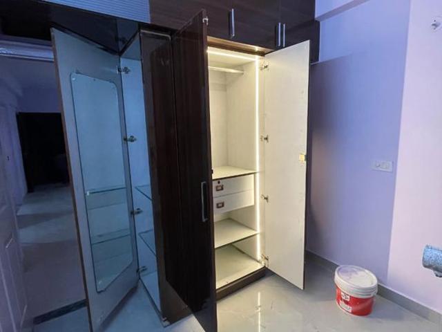 Rental | 4 BHK + Servant Room 280 Sq.Yd. Apartment in BPTP Park Elite Floors