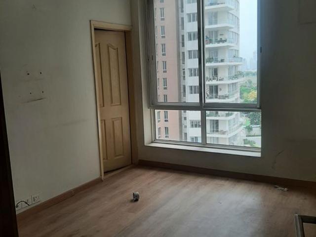 Rental | 4 BHK + Servant Room 2821 Sq.Ft. Apartment in Pioneer Park Presidia