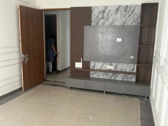 Rental | 4 BHK + Servant Room 2842 Sq.Ft. Apartment in Ninex City