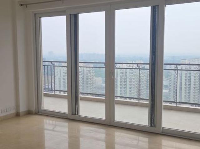 Rental | 4 BHK + Servant Room 2860 Sq.Ft. Apartment in Conscient Heritage Max