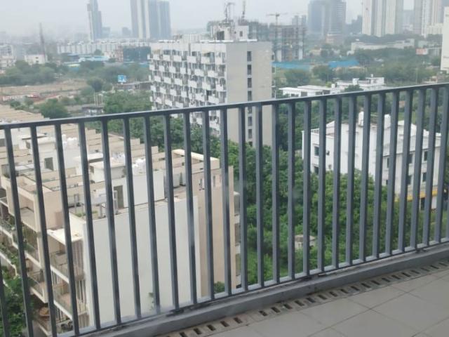 Rental | 4 BHK + Servant Room 2900 Sq.Ft. Apartment in Ireo The Grand Arch
