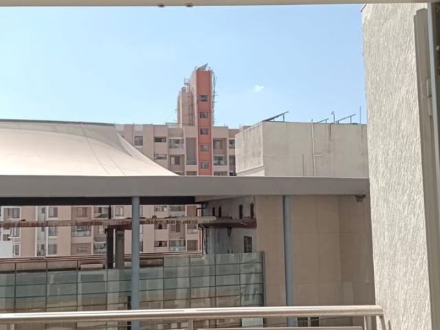Rental | 4 BHK + Servant Room 2200 Sq.Ft. Apartment in Ganga Legend