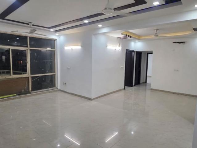 Rental | 4 BHK + Servant Room 2240 Sq.Ft. Apartment in Parsvnath Planet
