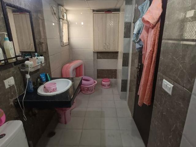 Rental | 4 BHK + Servant Room 2250 Sq.Ft. Apartment in Nimbus The Hyde park