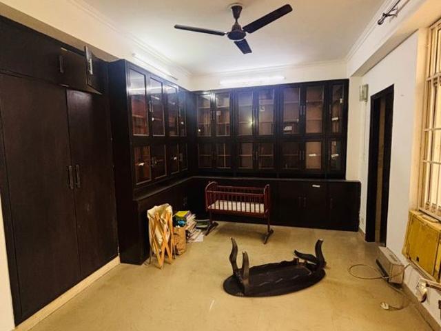 Rental | 4 BHK + Servant Room 2275 Sq.Ft. Apartment in Supertech Eco Suites