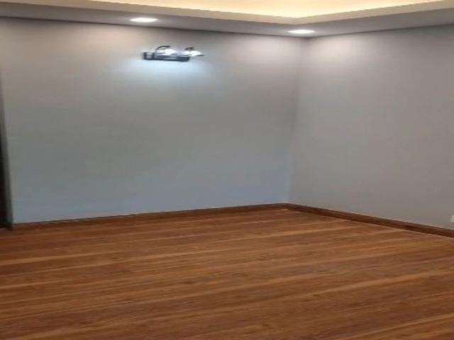 Rental | 4 BHK + Servant Room 2300 Sq.Ft. Apartment in DLF Trinity Towers