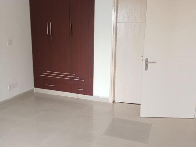 Rental | 4 BHK + Servant Room 2350 Sq.Ft. Apartment in Bestech Park View City 1