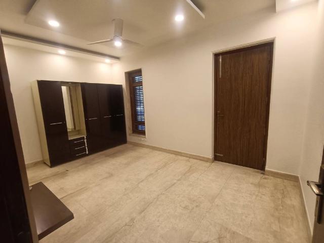 Rental | 4 BHK + Servant Room 2352 Sq.Ft. Apartment in Pareena Coban Residences