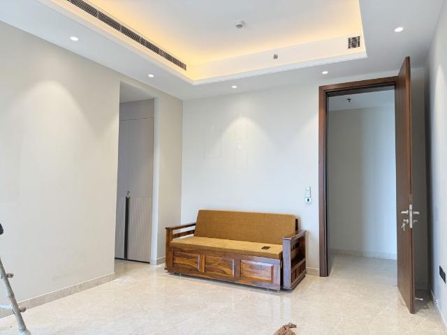 Rental | 4 BHK + Servant Room 3580 Sq.Ft. Apartment in Kalpataru Vista
