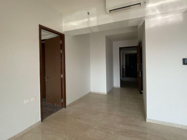 Rental | 4 BHK + Servant Room 3938 Sq.Ft. Apartment in Kalpataru Vista