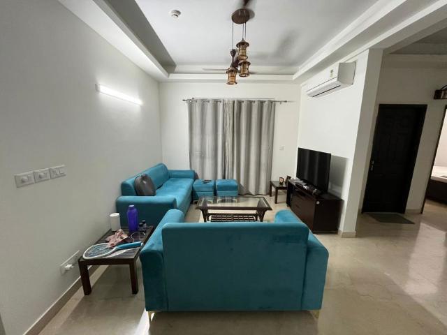 Rental | 4 BHK + Servant Room 3150 Sq.Ft. Apartment in Wave Amore
