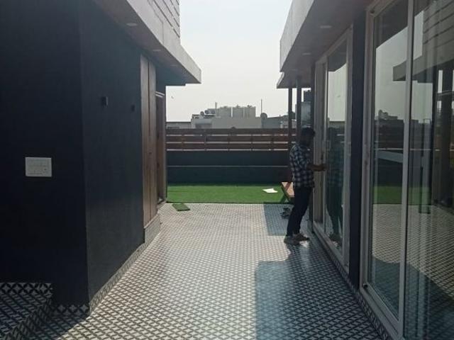 Rental | 4 BHK + Servant Room 325 Sq.Yd. Villa in Greater Kailash II