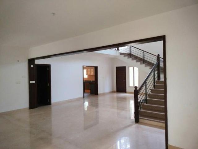 Rental | 4 BHK + Servant Room 4500 Sq.Ft. Villa in Embassy Grove
