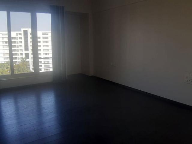 Rental | 4 BHK + Servant Room 4800 Sq.Ft. Apartment in Verde Residences