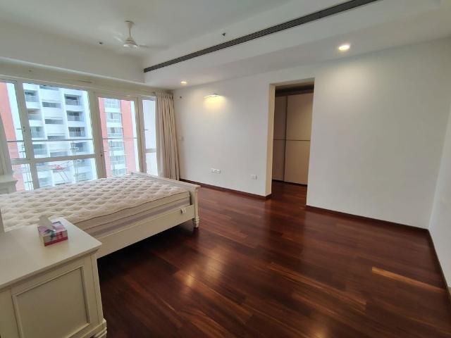 Rental | 4 BHK + Servant Room 4100 Sq.Ft. Apartment in Prestige White Meadows