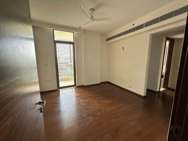 Rental | 4 BHK + Servant Room 4200 Sq.Ft. Apartment in M3M Golf Estate