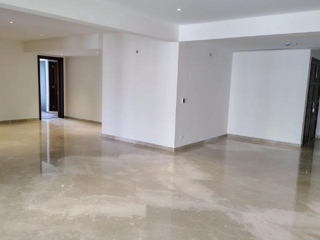 Rental | 4 BHK + Servant Room 4200 Sq.Ft. Apartment in Prestige White Meadows