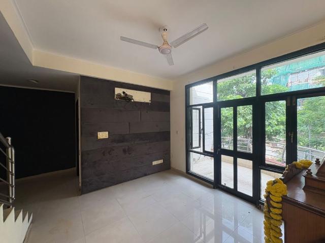 Rental | 4 BHK + Servant Room 5000 Sq.Ft. Villa in Ameya Sapphire 57