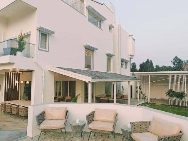 Rental | 4 BHK + Servant Room 5000 Sq.Ft. Villa in Nandi Hills