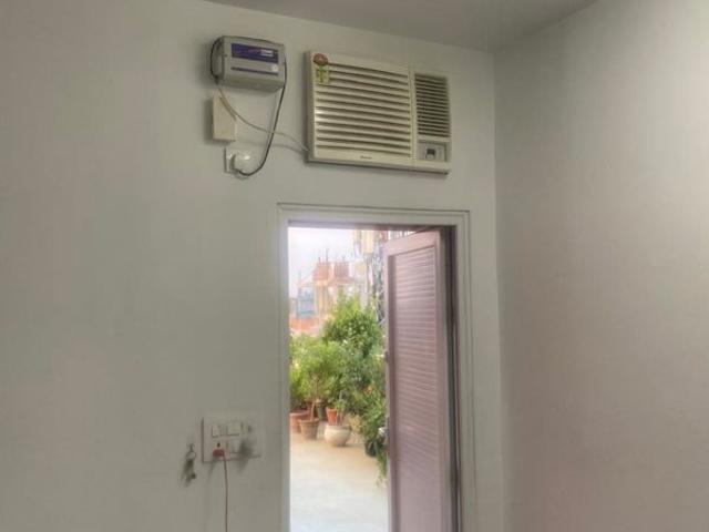 Rental | 4 BHK + Servant Room 600 Sq.Yd. Apartment in Greater Kailash II