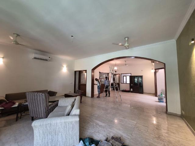 Rental | 4 BHK + Servant Room 7000 Sq.Ft. Independent House in South City 1