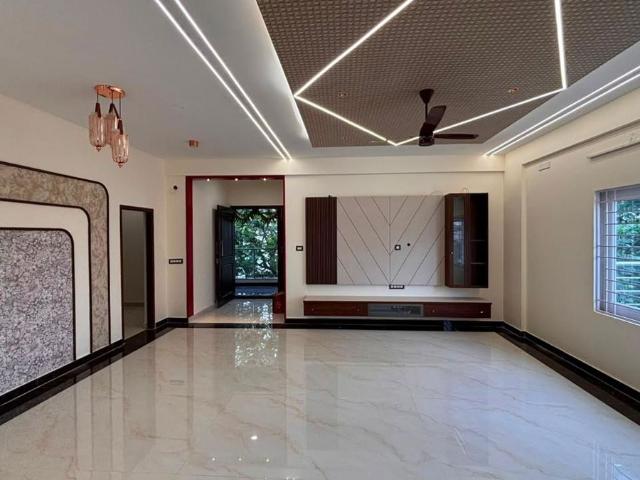 Rental | 4 BHK + Study Room 1800 Sq.Ft. Independent House in HRBR Layout