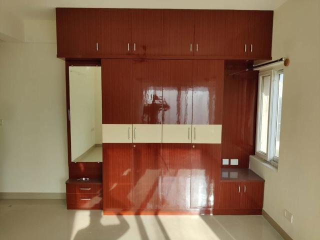 Rental | 4 BHK + Study Room 2200 Sq.Ft. Apartment in Unishire Terraza